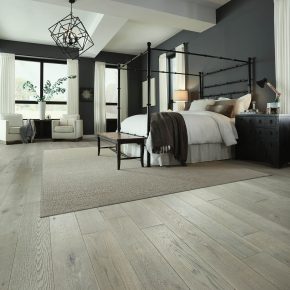 Hardwood flooring of bedroom | Shans Carpets And Fine Flooring Inc