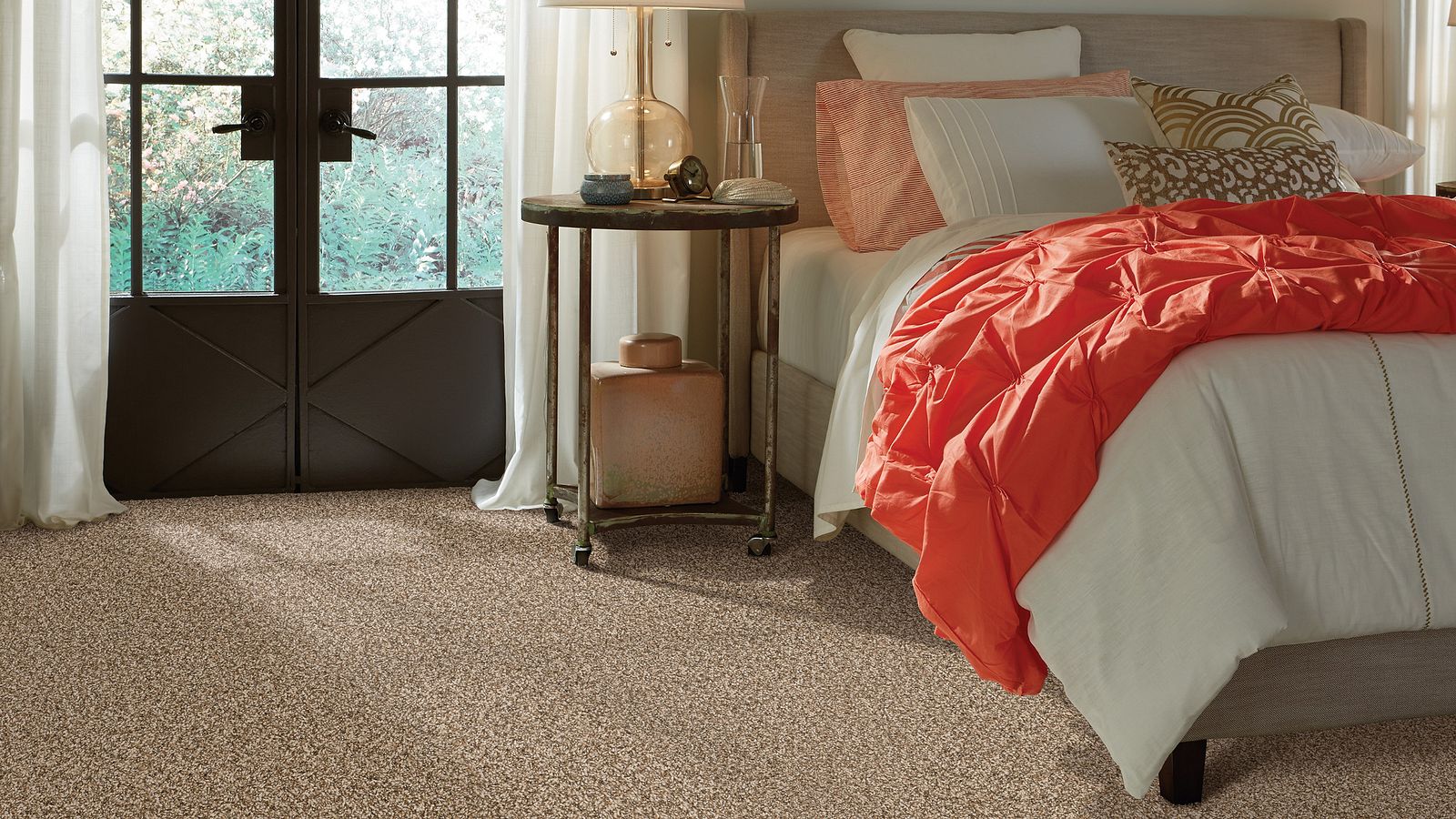 Bedroom carpet | Shans Carpets And Fine Flooring Inc